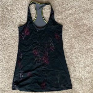 Lululemon racerback tank size 6